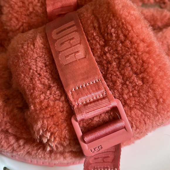 UGG FLUFFITA Slides Pink Blossom Women's Sherling Size 8 Platform - Picture 10 of 14